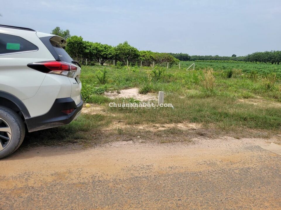 Hơn 150m2 đất thổ cư, đường nhựa, gần khu quân đội và ủy ban. 499tr