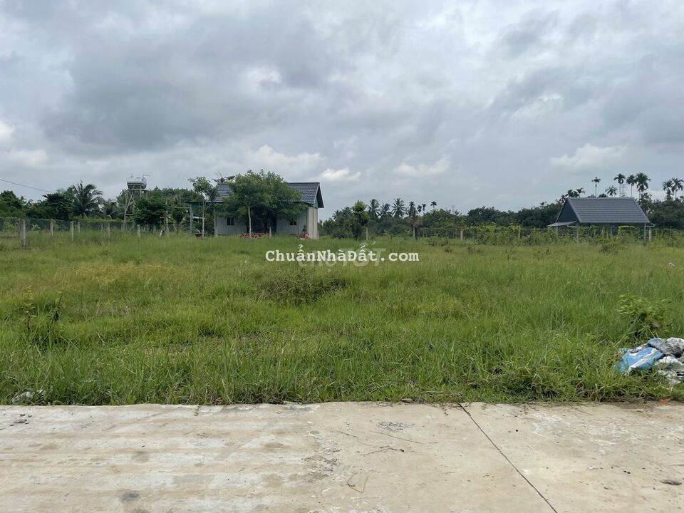 5x30 TC Đường Bê tông Sát nhựa Nông Trường, Dân cư Đông chỉ 640tr