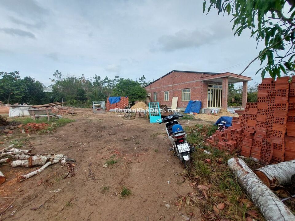 🔥Đường Oto Thông, Cạnh nhà mới xây 5x40m 100TC, Ngay KCN Giá Chỉ 450tr