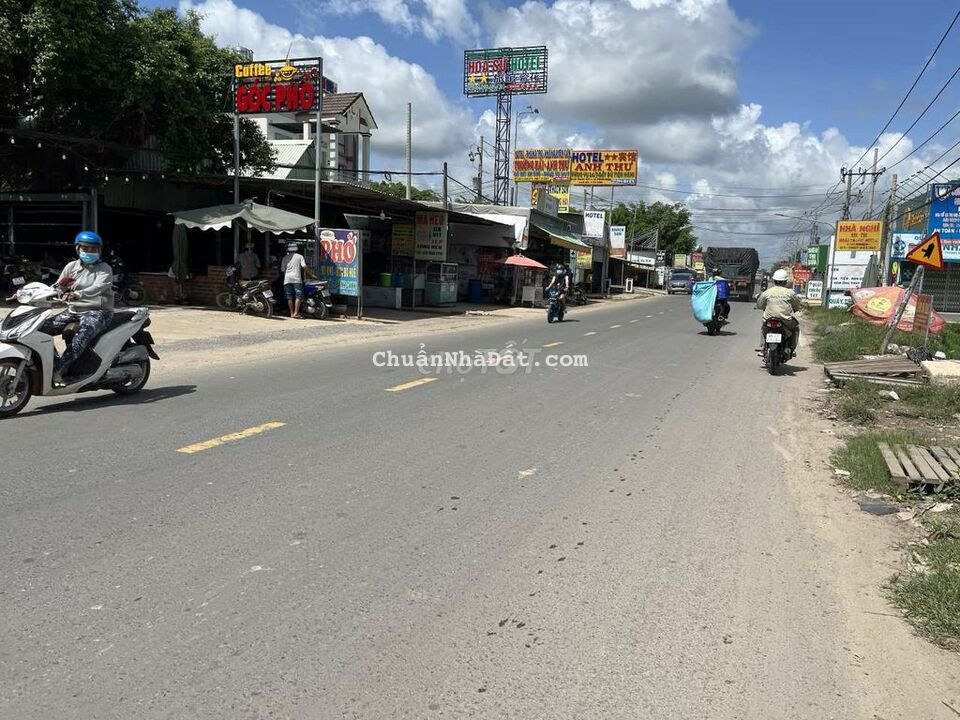 D.TÍCH 10x32MÉT M.TIỀN ĐƯỜNG CỔNG 2 KCN PHƯỚC ĐÔNG