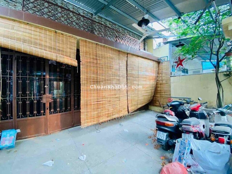 150M2 NGANG 7,3M NỞ HẬU 9,8MX19M HXH SÁT MT LÊ ĐỨC THỌ P16 GÒ VẤP 11TỶ 150M2 NGANG 7,3M NỞ HẬU 9,8MX19M HXH SÁT MT LÊ ĐỨC THỌ P16 GÒ VẤP 11TỶ