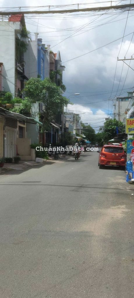 BÁN 2 LÔ ĐẤT VỊ TRÍ ĐẸP , DT LỚN HẺM XE TẢI , QUẬN - GV