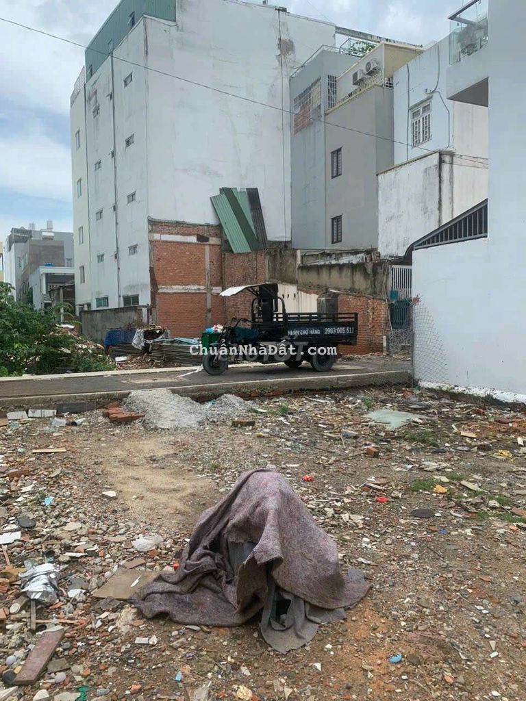 ĐẤT DT KHỦNG 5x18, Hẻm Xe Hơi Tận Cửa.Dương Quảng Hàm P6.SỔ VUÔNG