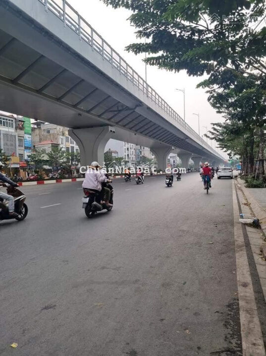 Siêu phẩm đất Bạch Mai, lô góc, ô tô tránh nhau, 100m2, MT 5m, giá 10 tỷ, sổ nở hậu, đẹp lung linh