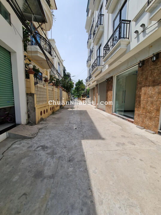 Bán đất 30,5m2 tại đường hoa thám, La Phù 1.3 tỷ gần ngay sau khu D Geleximco Lê Trọng Tấn