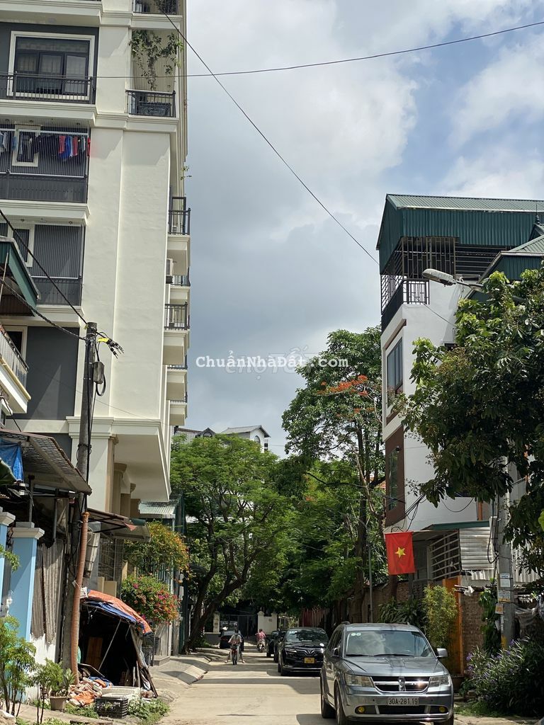 Vị trí đắc địa! Đất Hoài Đức, ngõ thông, ô tô tránh, KD cực đỉnh, 50m2