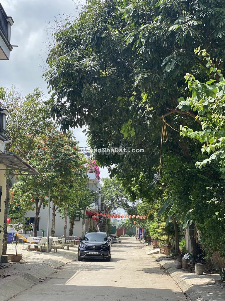 Vị trí đắc địa! Đất Hoài Đức, ngõ thông, ô tô tránh, KD cực đỉnh, 50m2