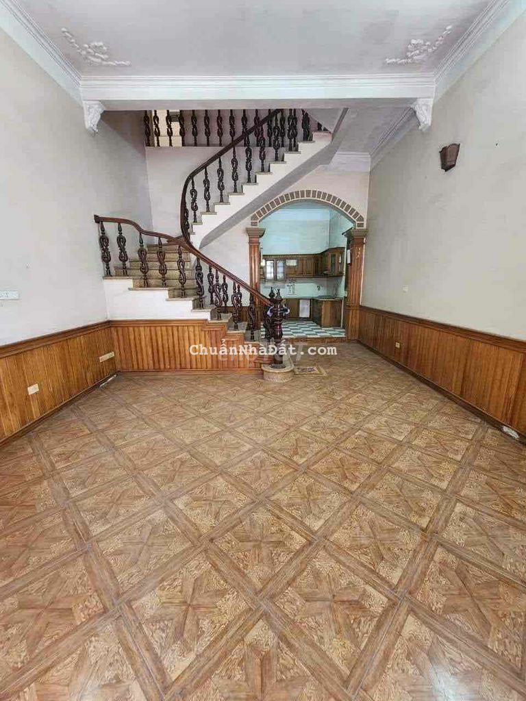 Bán 83M đất sổ đỏ ngõ ô tô tải đỗ cửa phố Hồ Đền Lừ quận Hoàng mai