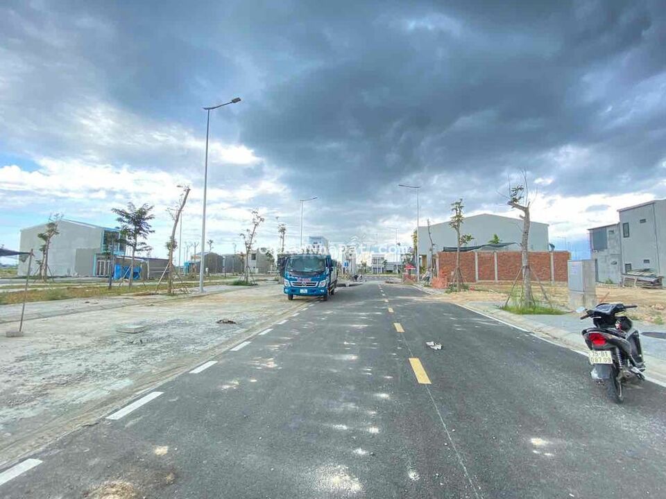 Hương Sơ KV5 view công viên sạch đẹp. Có bãi đậu ô tô Hương Sơ KV5 view công viên sạch đẹp. Có bãi đậu ô tô