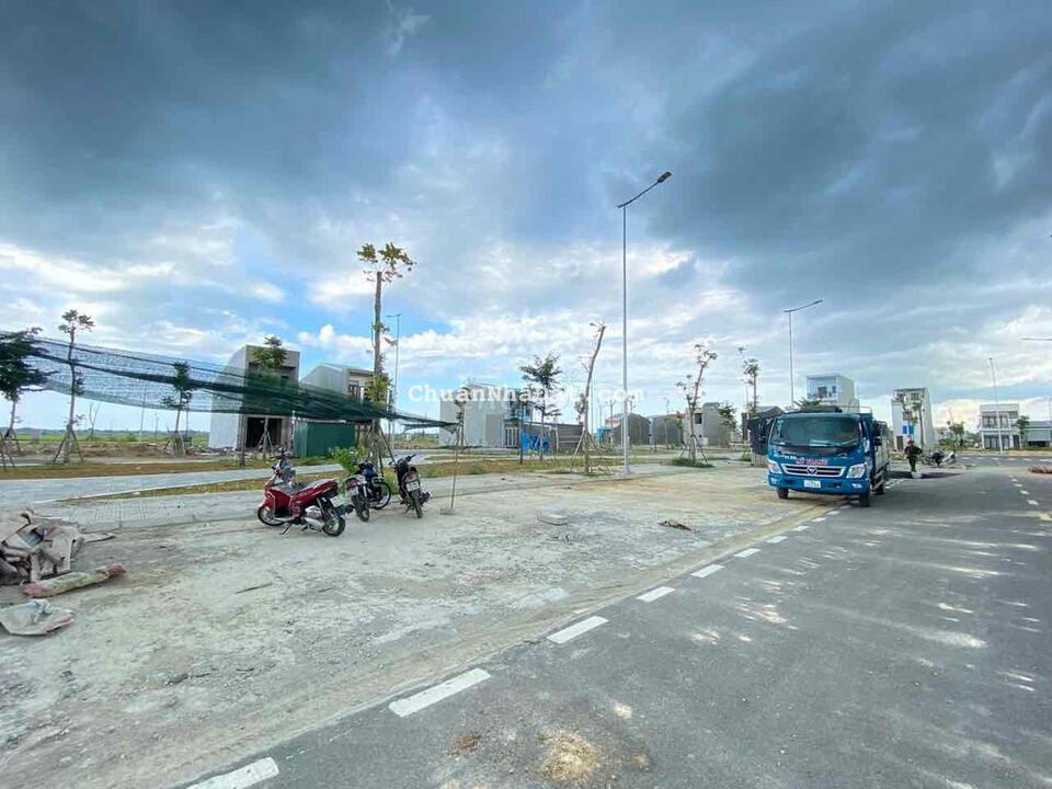 Hương Sơ KV5 view công viên sạch đẹp. Có bãi đậu ô tô Hương Sơ KV5 view công viên sạch đẹp. Có bãi đậu ô tô