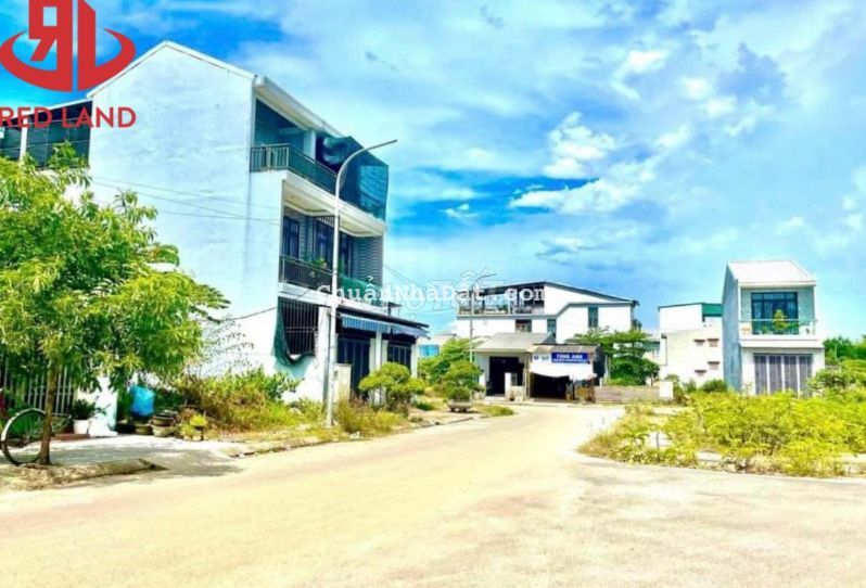 SIÊU PHẨM KQH ĐẠI HỌC HUẾ 81m2-ĐƯỜNG NHỰA Ô TÔ TRÁNH NHAU SIÊU PHẨM KQH ĐẠI HỌC HUẾ 81m2-ĐƯỜNG NHỰA Ô TÔ TRÁNH NHAU