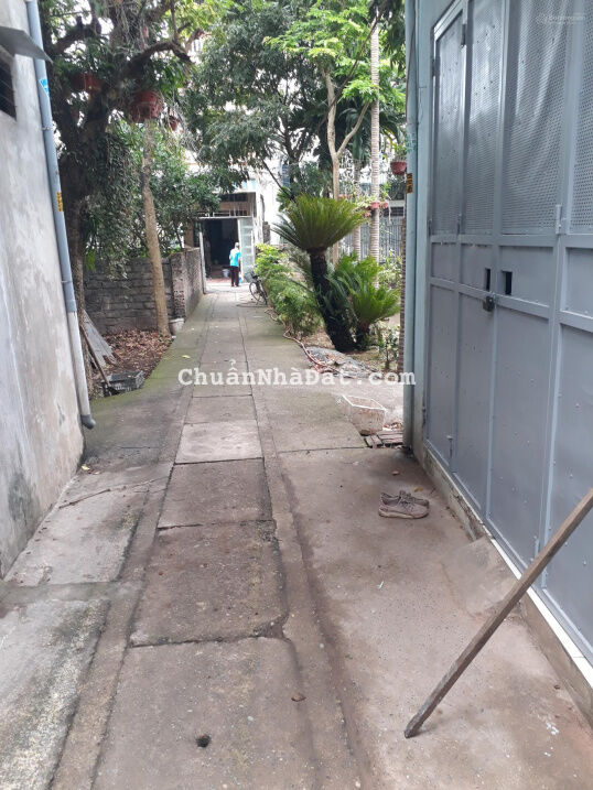 Chính chủ bán đất Yên Nghĩa, 20m ra đường ô tô, xây ở cực đẹp, dt 32m2, Đông Nam. Giá chỉ 1.25 tỷ