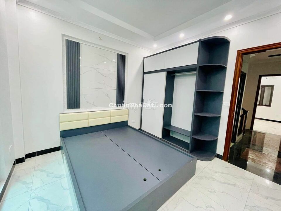 1.6 tỷ có ngay 32m đất Vận Nội - Phú Lương ba gác đỗ cửa.