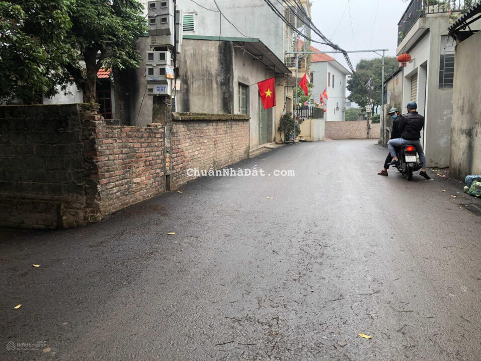 Cần bán 5 lô đất đầu tư cực tốt, cách Yên Nghĩa hơn 2km, DT 46 - 60m2, ô tô vào, giá từ 15,5tr/m2