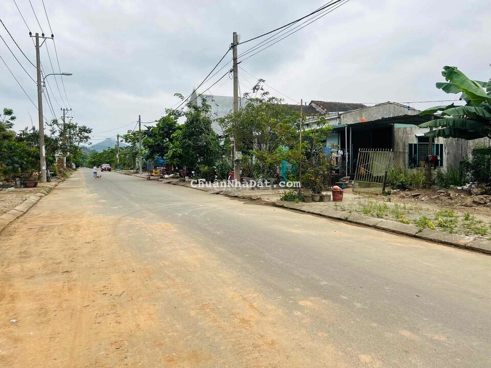 Hoà sơn 6 hoà vang  đường 7.5m