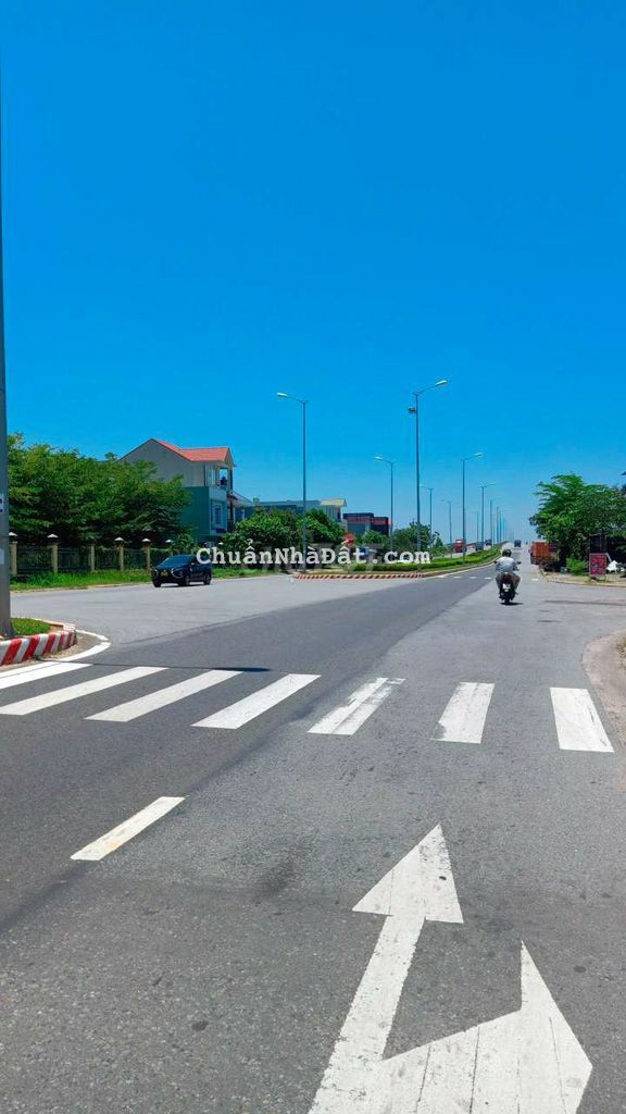 Mặt tiền đường nam kỳ khởi nghĩa