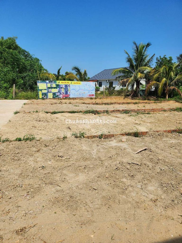 Nam Hòa tiến 105m2_606tr đường 4m 3 lô liền kề