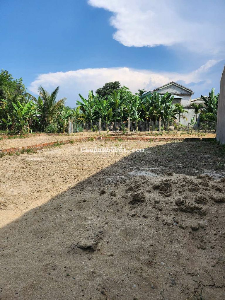 Nam Hòa tiến 105m2_606tr đường 4m 3 lô liền kề