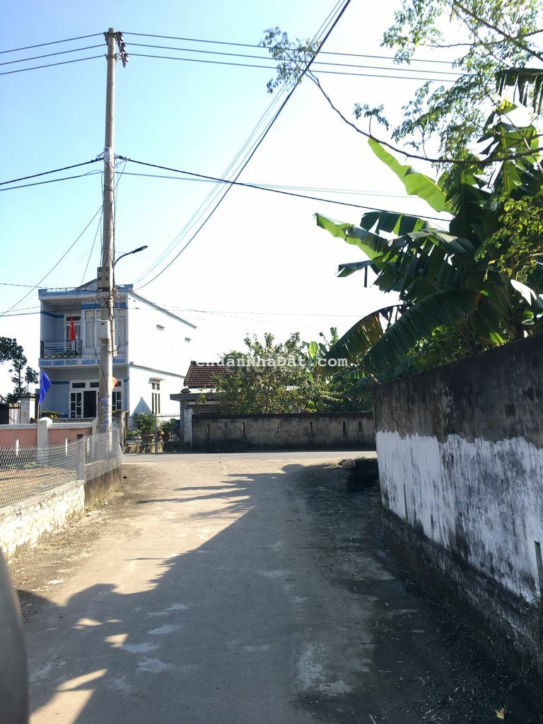 4 lô liền kề Ven Hòa Tiến đường 4,5m sẵn sổ chínhc