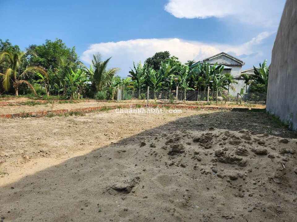 Đường 4m_174m2 sát TDC Hòa Khương thông ra Ql14B