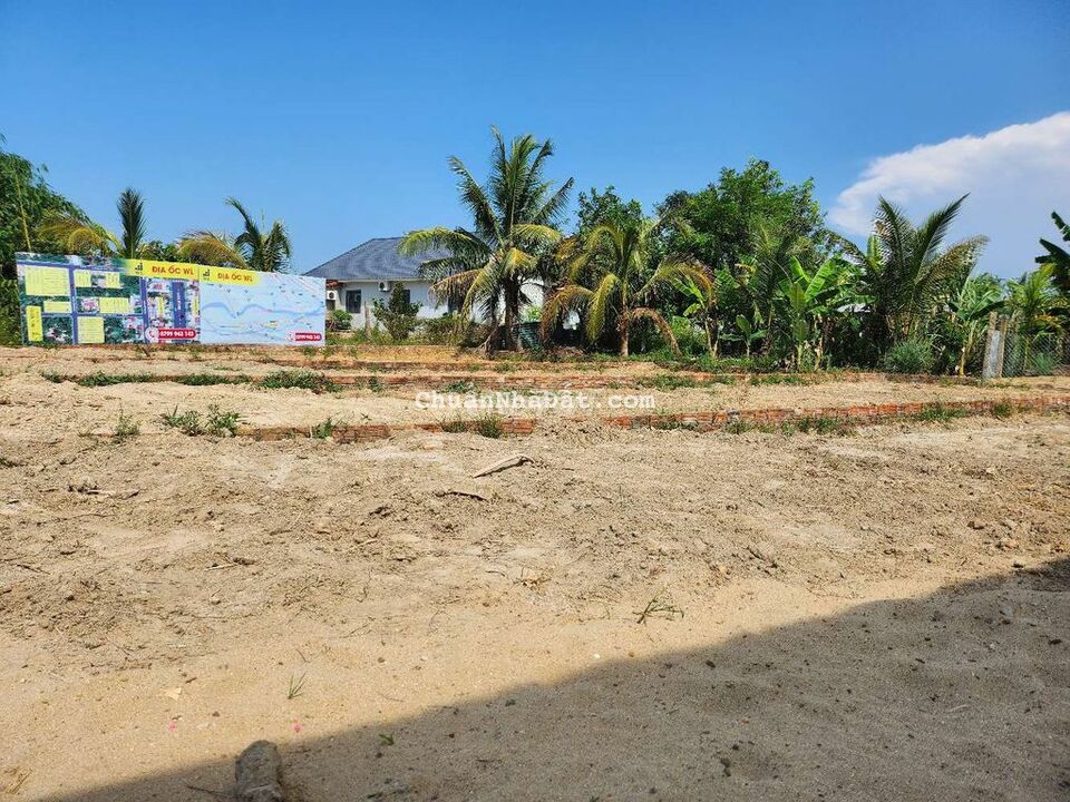 Đường 4m_174m2 sát TDC Hòa Khương thông ra Ql14B
