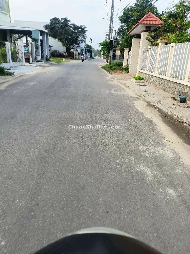 7x26m.TĐC chợ Lệ Trạch, Hoà Tiến. 7x26m.TĐC chợ Lệ Trạch, Hoà Tiến.