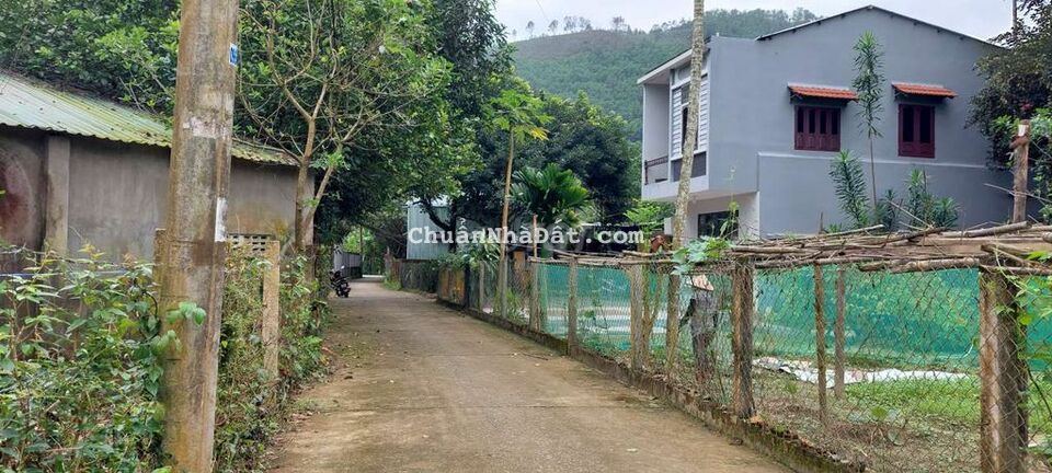 Đất gần chợ hòa phú 382m2 có 150m2 đất ở