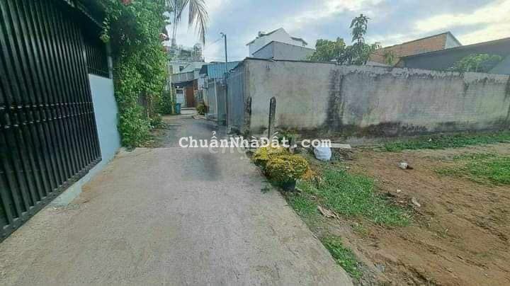 Chủ kẹt tiền bán gấp đất thổ Đường Tân Hiệp 4. Hóc Môn. 100m2, 1tỷ3 TL Chủ kẹt tiền bán gấp đất thổ Đường Tân Hiệp 4. Hóc Môn. 100m2, 1tỷ3 TL