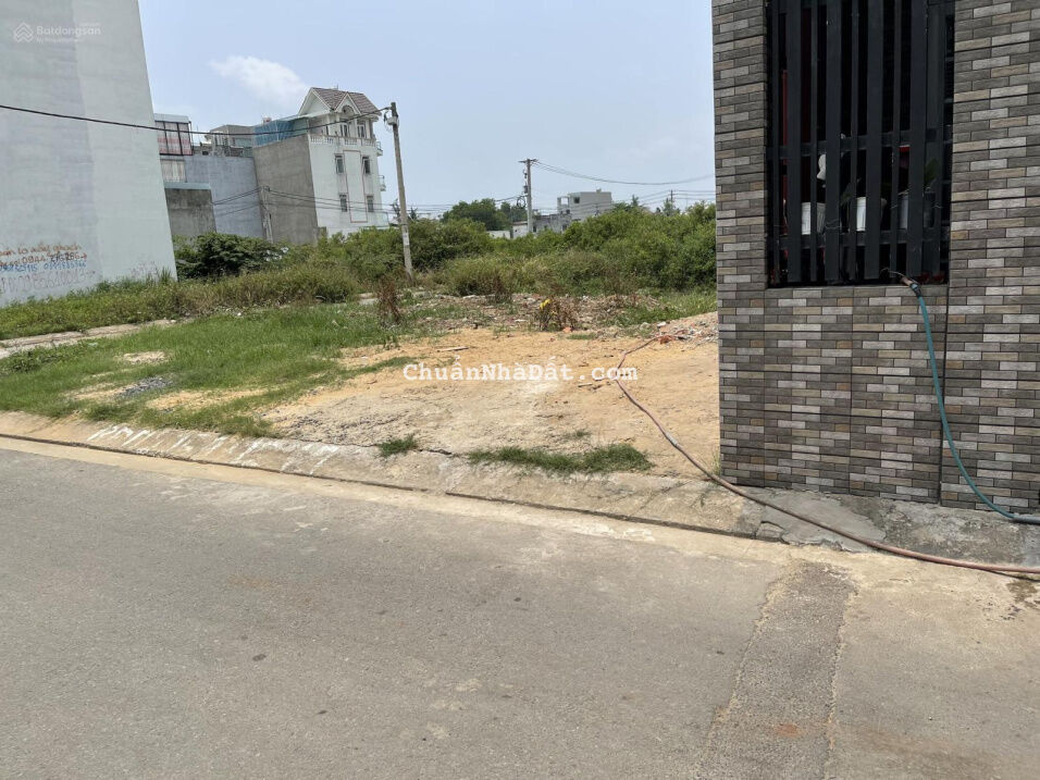 Hụt vốn làm ăn tôi rao bán lô đất 100m2, đường Đặng Thúc Vịnh gần chợ Đông Thạnh giá 824tr