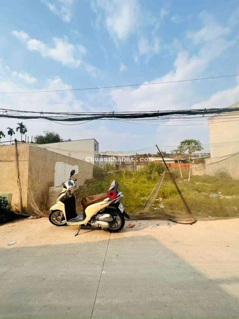 Đất thổ cư khu dân cư hiện hữu, đường 5m thông