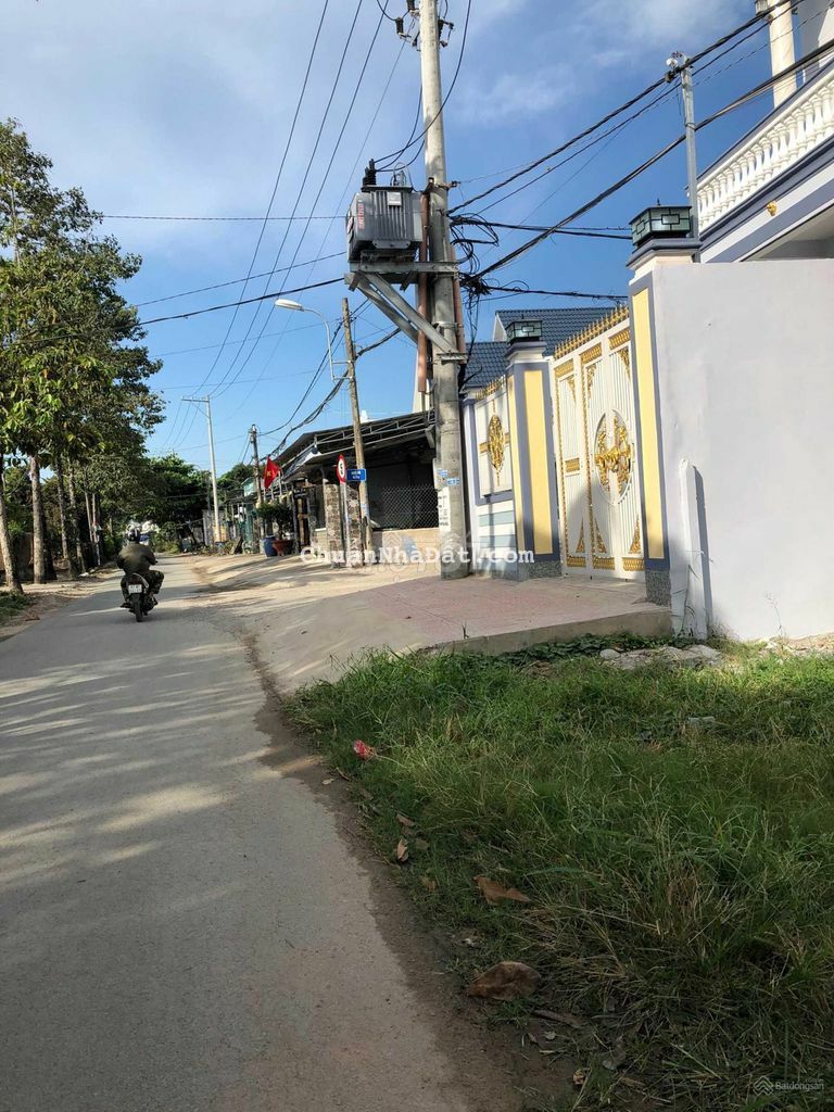 Đất thổ vườn 400m2 Lê Thị kim, Hóc Môn sổ sẵn, thổ cư 200m2, 1,4 tỷ