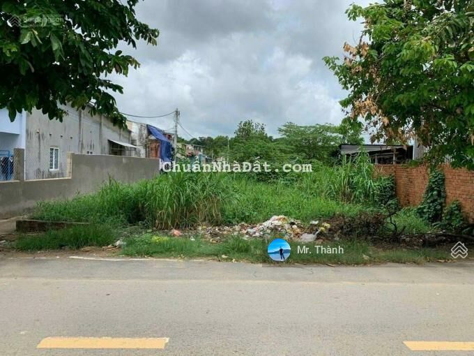 Lô đất thổ vườn 480m2 cần bán nhanh nằm trên đường Song Hành, xã Tân Hiệp, Hóc Môn Lô đất thổ vườn 480m2 cần bán nhanh nằm trên đường Song Hành, xã Tân Hiệp, Hóc Môn