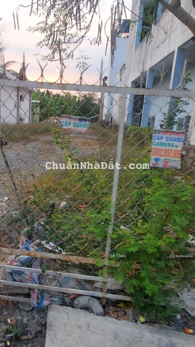 Kẹt tiền bán vội 83,5m2/715tr sổ riêng MT Phan Văn Đối, Hóc Môn. Đối diện với KDC Hoàng Hải Kẹt tiền bán vội 83,5m2/715tr sổ riêng MT Phan Văn Đối, Hóc Môn. Đối diện với KDC Hoàng Hải