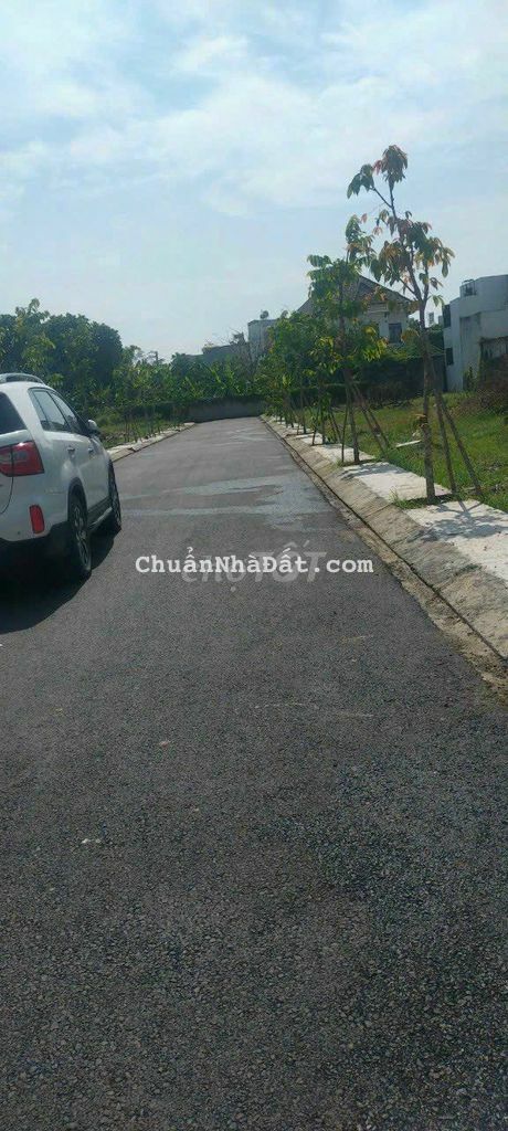 Bán 5 lô đất liền kề, sổ hồng riêng mới ra, xã bà điểm huyện hóc môn Bán 5 lô đất liền kề, sổ hồng riêng mới ra, xã bà điểm huyện hóc môn