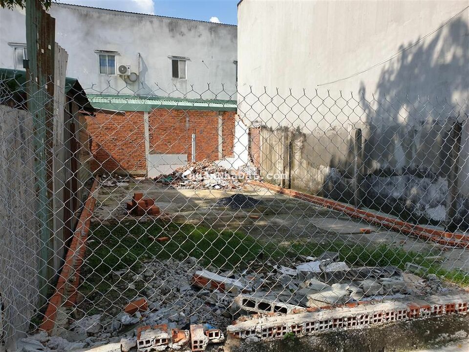 Đất Ngộp 6x15m, gần trường Phạm Văn Sáng,Công viên sinh thái Hóc Môn