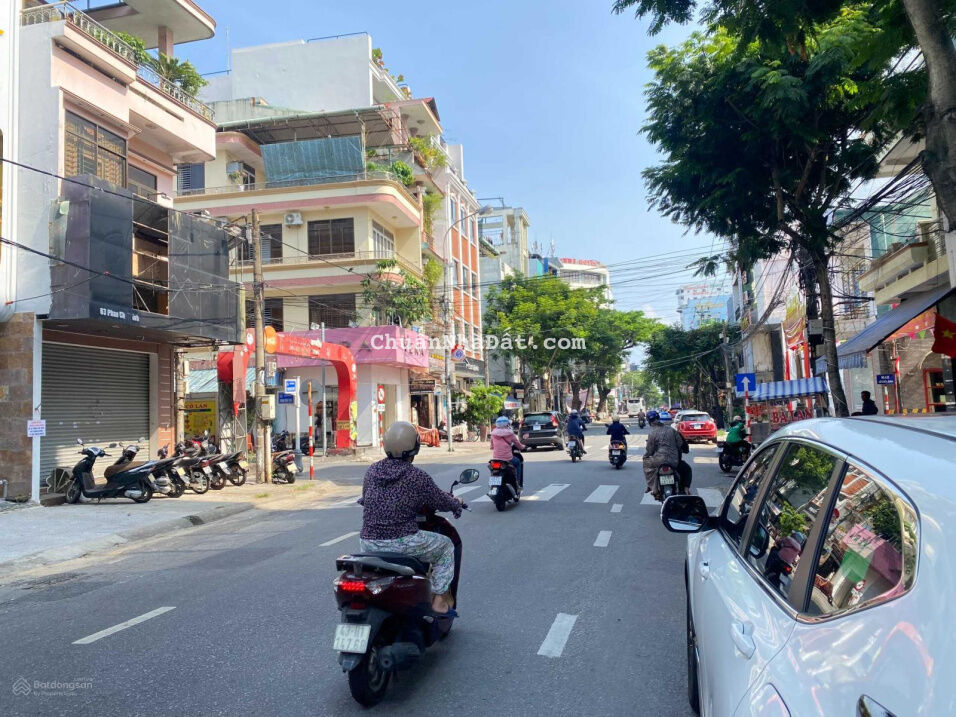 Cần bán gấp siêu phẩm 2 lô liền kề gần 250m2 mặt tiền đường Phan Châu Trinh - Thành phố Đà Nẵng