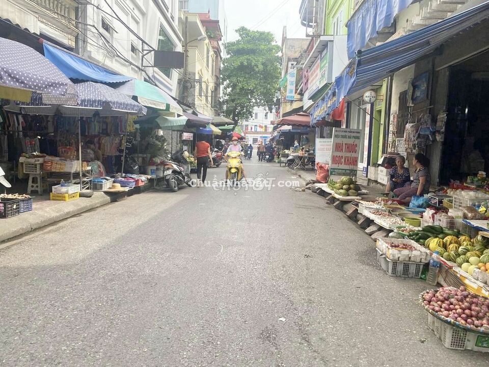 Bán đất tặng nhà tại Nguyễn Hồng Quân, Thượng Lý, Hồng Bàng giá 2,35tỷ Bán đất tặng nhà tại Nguyễn Hồng Quân, Thượng Lý, Hồng Bàng giá 2,35tỷ