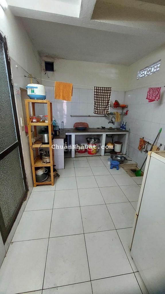 Bán đất tặng nhà chắc chắn 55m2 đường 6m Trại Chuối, Hồng Bàng giá rẻ.