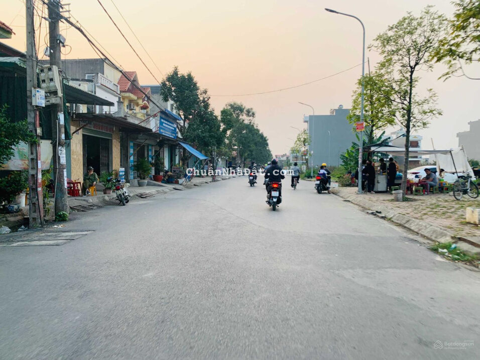 Bán lô đất trung tâm phường Hùng Vương đường 13m giá 2,58 tỷ. LH 0979087664 Bán lô đất trung tâm phường Hùng Vương đường 13m giá 2,58 tỷ. LH 0979087664