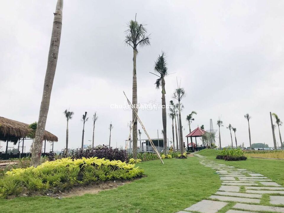 BÁN ĐẤT KẾ KHU TRUNG TÂM NGHĨ DƯỠNG