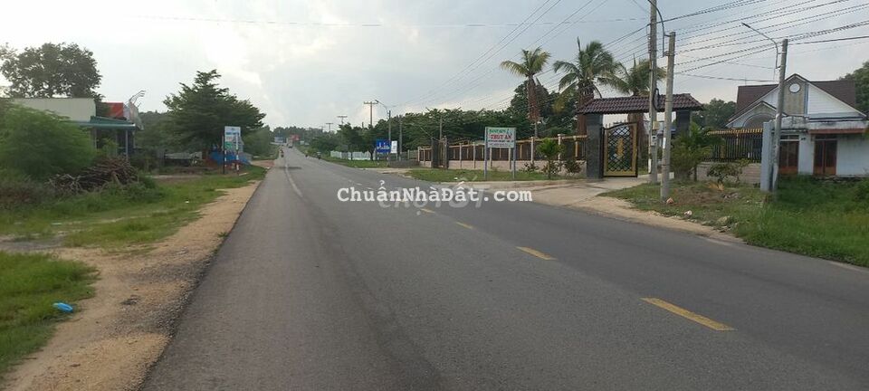 Bán đất 7x31m, 100m2 thổ cư, mt QL 55, xã Tân Phước, tx La Gi