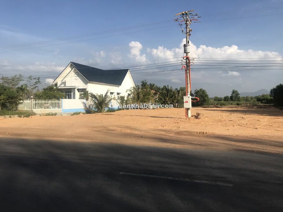 Đất 652m2 ONT đường Hùng Vương - Tân Bình -  LaGi View Biển chính chủ