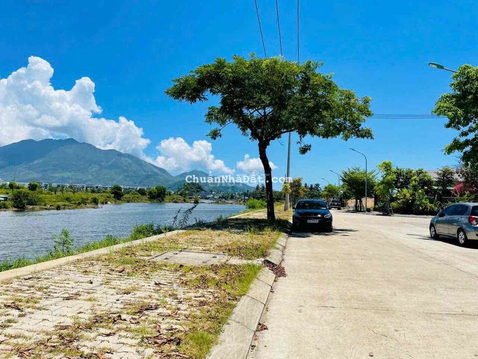 2.7 tỷ / 100m2 mặt tiền đường 10m5 cạnh UBND Hoà Hiệp Nam Đà Nẵng 2.7 tỷ / 100m2 mặt tiền đường 10m5 cạnh UBND Hoà Hiệp Nam Đà Nẵng