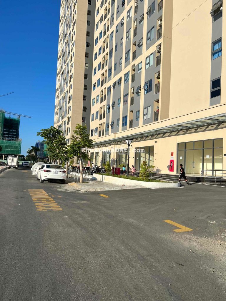 vị trí kinh doanh view chung cư