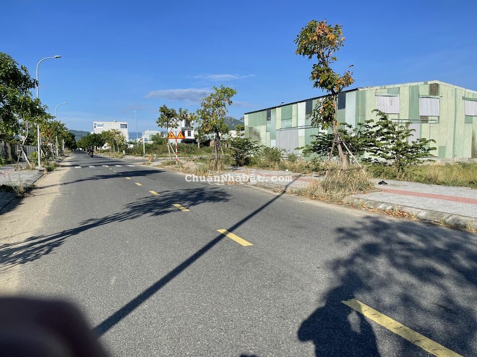 Một lô *** đông nam kim long khu E