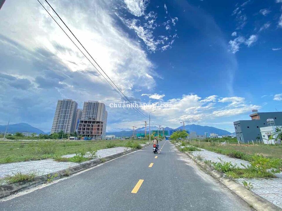 2.2tỷ/ 120m2 đường 5m5 gần 10 toà căn hộ The Ori Garden Đà Nẵng 2.2tỷ/ 120m2 đường 5m5 gần 10 toà căn hộ The Ori Garden Đà Nẵng