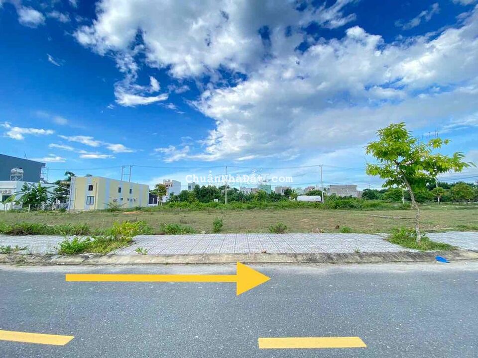 2.2tỷ/ 120m2 đường 5m5 gần 10 toà căn hộ The Ori Garden Đà Nẵng 2.2tỷ/ 120m2 đường 5m5 gần 10 toà căn hộ The Ori Garden Đà Nẵng