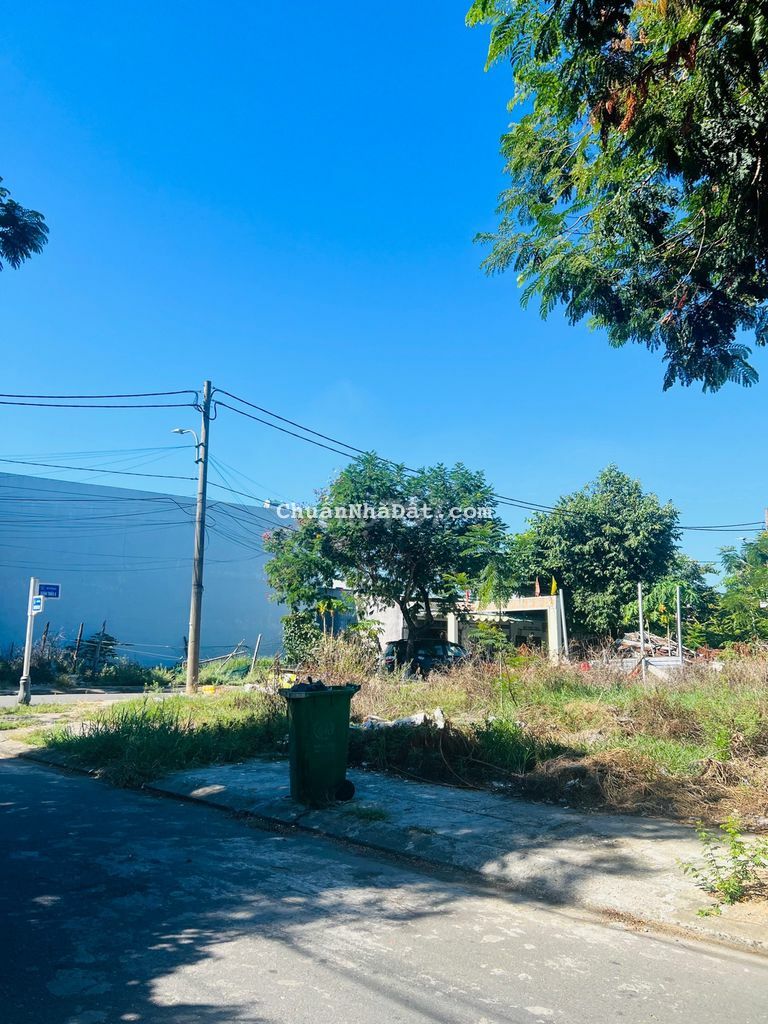 Bán lô đất biển Trần Bích San khu Xuân Thiều, 132m2, hướng ra biển