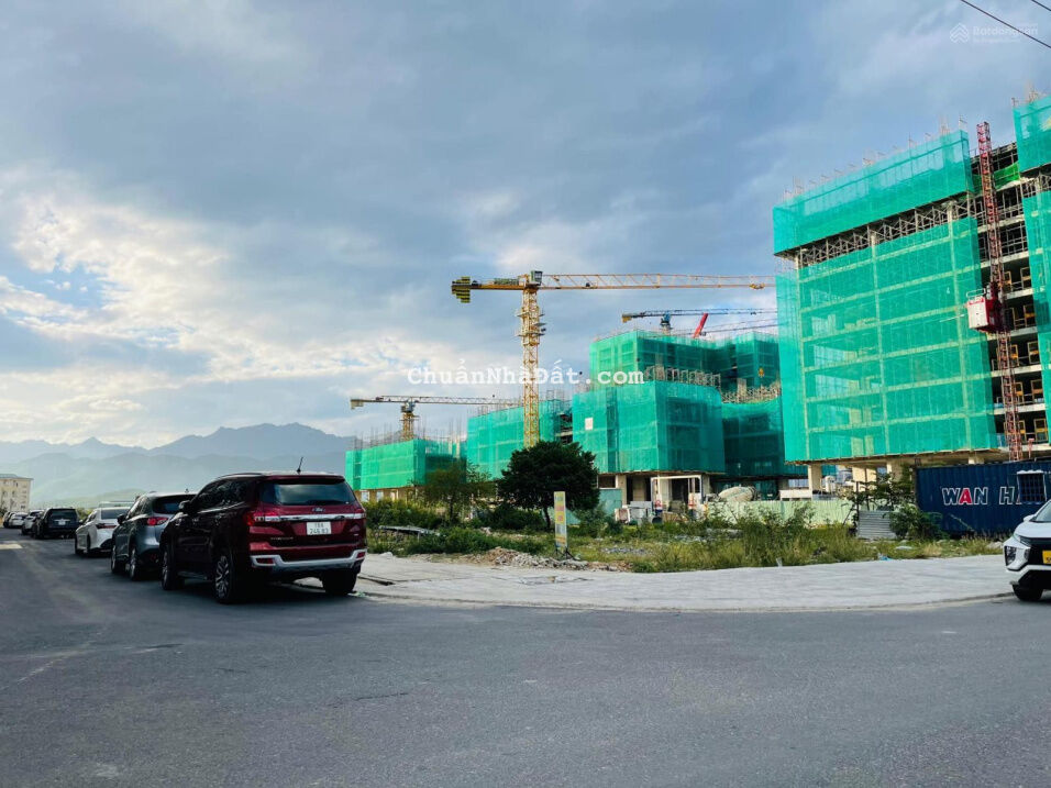 Cần tiền trong tuần bán nhanh 162m2 lô góc đường 7.5m trục kinh doanh đối diện 10 tòa căn hộ 6,xtỷ