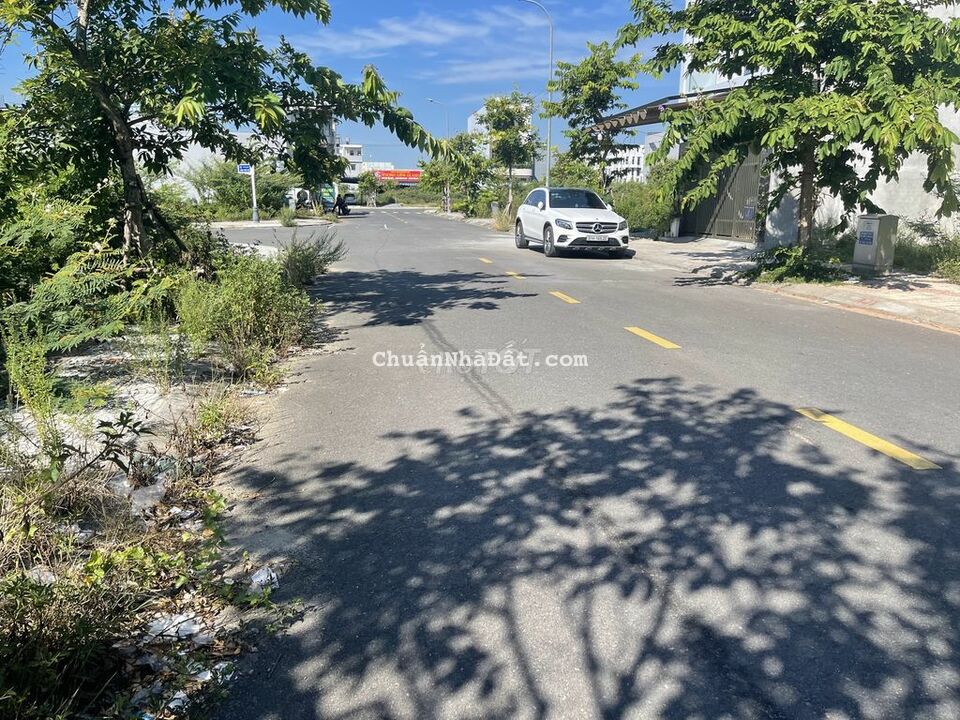 Sập hầm mặt tiền hoà minh 25 thông nguyễn sinh sắc